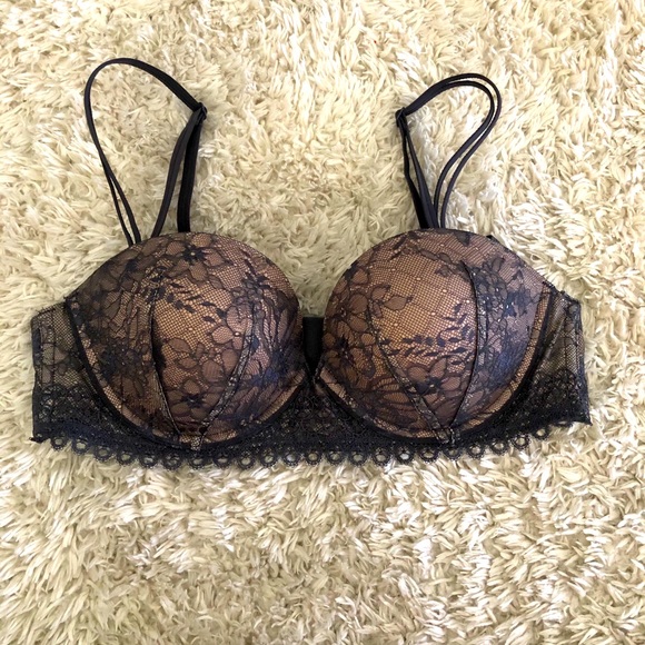 Victoria’s secrets multi-way bra - Picture 1 of 3